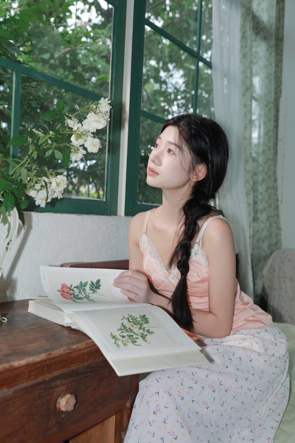 在包养关系中的误解与信任危机：他与她各自的视角